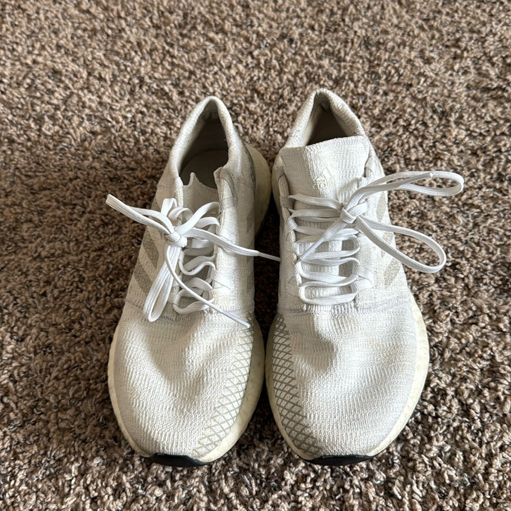 White adidas tennis shoes